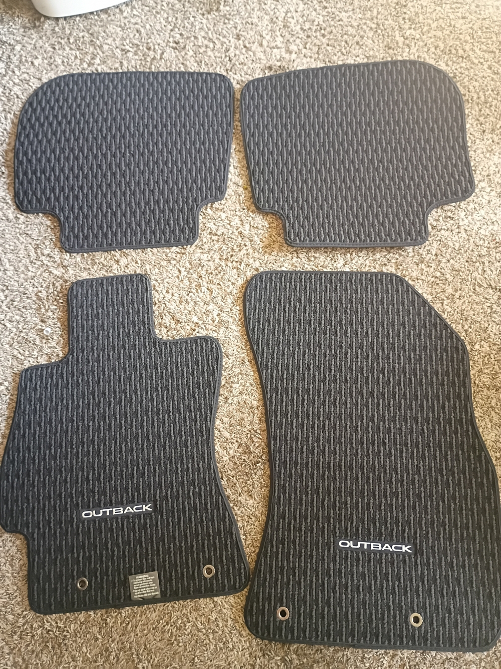 2015-2019Subaru Outback Black Front & Rear Carpet Floor Mats - Set of 4